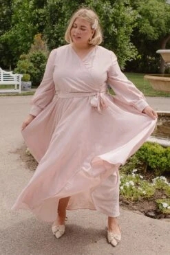 Andie Dress In Powder Pink 22 Andie Dress In Powder Pink -Fashion Clothing Store AndiePowderPink Holladay S23 01 111774