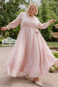 Andie Dress In Powder Pink 32 Andie Dress In Powder Pink -Fashion Clothing Store AndiePowderPink Holladay S23 05 167046