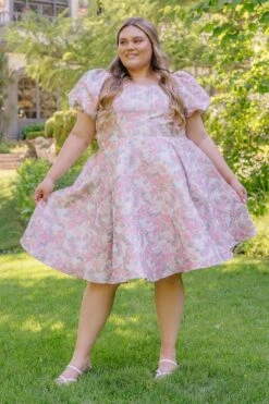 Ivanna Dress In Pastel Floral - FINAL SALE -Fashion Clothing Store FAIRYTALE HOLLADAY S23 639 271132