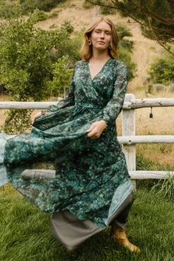 Laney Dress In Green Watercolor - FINAL SALE -Fashion Clothing Store LaneyGreen QuietMeadows F23 25 102547