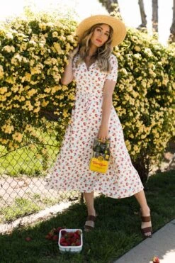 Lucy Dress In Strawberry Fields -Fashion Clothing Store LucyStrawberryFeilds StGeorge SS23 17 851216