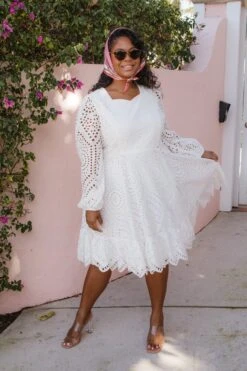 Naomi Eyelet Dress -Fashion Clothing Store Naomi Florida SS23 52 573864