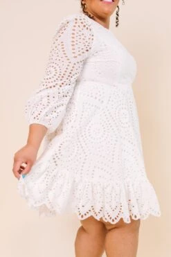 Naomi Eyelet Dress -Fashion Clothing Store Naomi Studio SS23 05 198372