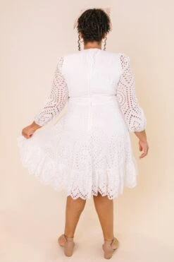 Naomi Eyelet Dress -Fashion Clothing Store Naomi Studio SS23 07 672495
