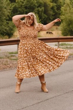 Sienna Dress In Brown Floral 21 Sienna Dress In Brown Floral -Fashion Clothing Store SiennaBrownFloralDress ConradRanch F23 29 359786