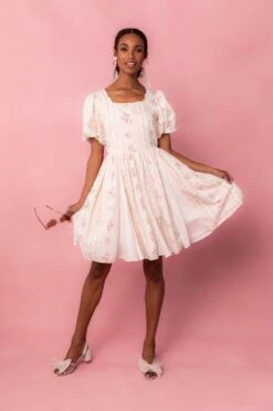 Flowers For All Dress In Vintage Floral 13 Flowers For All Dress In Vintage Floral -Fashion Clothing Store Vintage Studio 2