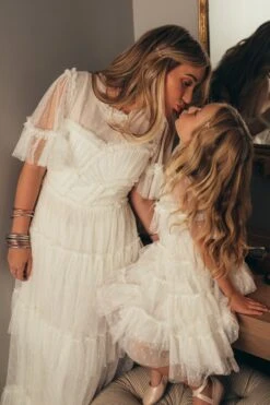 Mini Whimsical Dress In White -Fashion Clothing Store WEB IVYCITY DRESSES HOLIDAY2021 141 0725a618 5426 4e2a 8d14 92f53a60ad7a 226191