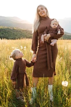 Jensen Dress In Mocha - FINAL SALE -Fashion Clothing Store WEB JensenDress FW23 LindsayArnold 44 533134