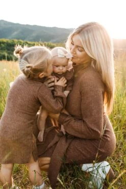 Mini Jensen Dress In Mocha - FINAL SALE -Fashion Clothing Store WEB JensenDress FW23 LindsayArnold 48