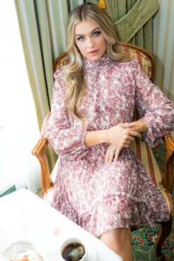 Brynley Dress In Pink - FINAL SALE 25 Brynley Dress In Pink - FINAL SALE -Fashion Clothing Store WEB LindsayArnold Valentine s brynley 10 465541