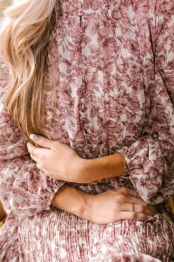 Brynley Dress In Pink - FINAL SALE 19 Brynley Dress In Pink - FINAL SALE -Fashion Clothing Store WEB LindsayArnold Valentine s brynley 13 742706