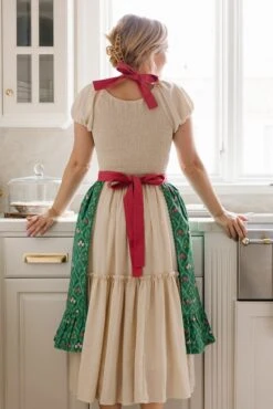 Ivy Apron In Green Mughal Tile -Fashion Clothing Store aprons 21 102378