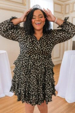 Sammy Dress In Black & Gold - FINAL SALE -Fashion Clothing Store sammy 1 944332