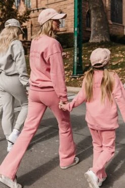 Ivy City Flare Sweatpants In Pink -Fashion Clothing Store sweats 07 5dcabc5c 5bdd 4266 a61f 459fbb4c1261 368385