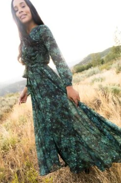 Laney Dress In Green Watercolor - FINAL SALE -Fashion Clothing Store web FALL Lyla Laney 2024 334280